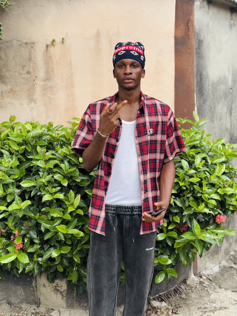 Valentine ✨ tweet media