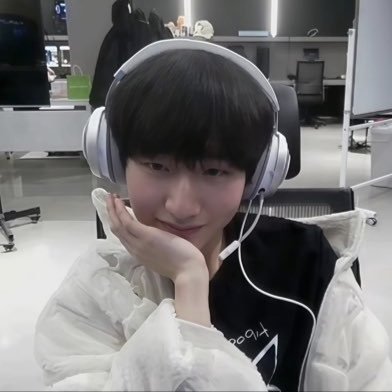 woodoongie_'s tweet image. like father like son fr