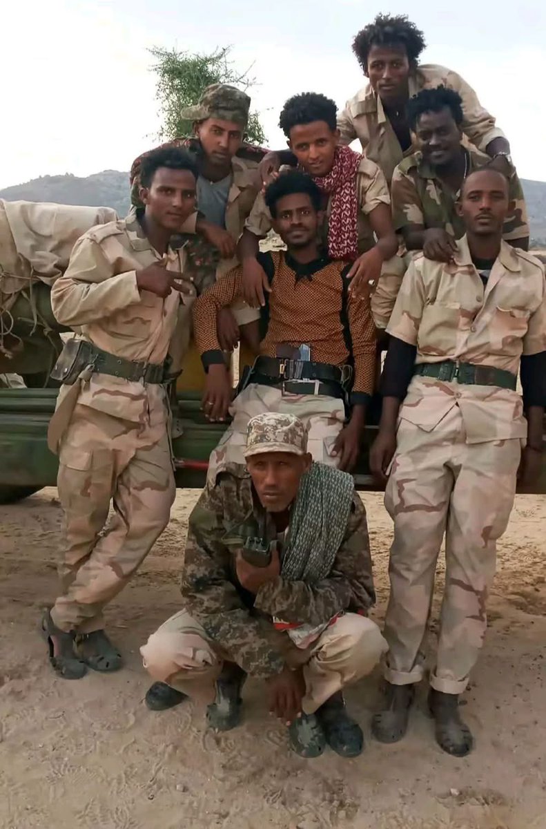 hagerawiDihnet's tweet image. ሜካ-74 ኣባላት ናይቲ ብጅግንነቱ ዝፍለጥን ብጸላእቲ ዝፍርሓን ኣሃዱ ሓይልታት ምክልኻል ኤርትራ#Eritrea #EDF #SAWA #Meca74