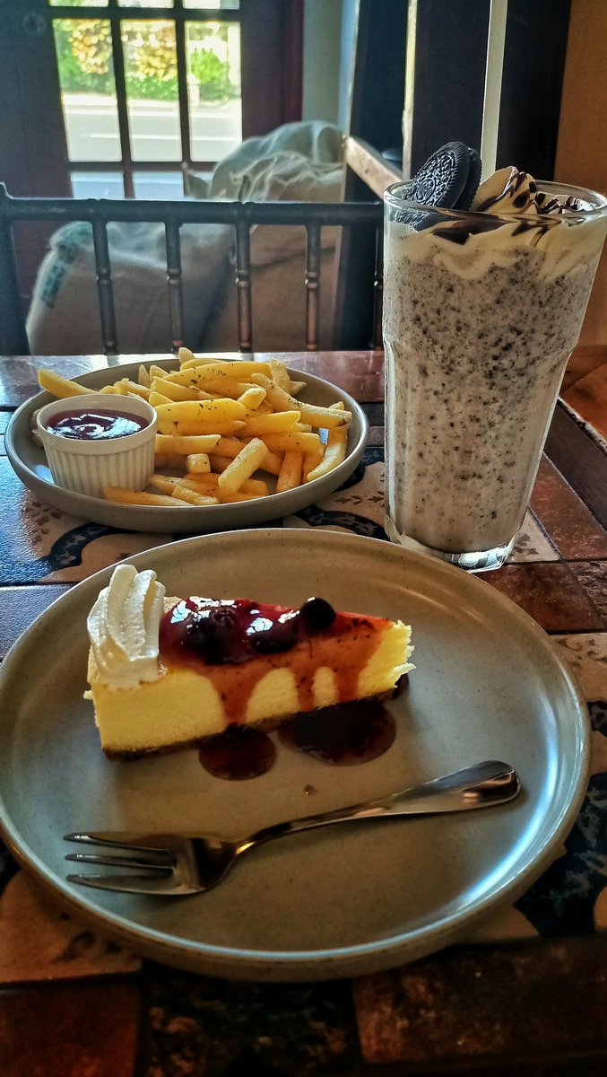 inVINZibleTing's tweet image. “𝑩𝒆𝒊𝒏𝒈 𝒌𝒊𝒏𝒅 𝒅𝒐𝒆𝒔𝒏’𝒕 𝒎𝒆𝒂𝒏 𝒃𝒆𝒊𝒏𝒈 𝒆𝒎𝒑𝒕𝒚. 𝑰 𝒄𝒂𝒏 𝒄𝒂𝒓𝒆—𝒂𝒏𝒅 𝒔𝒕𝒊𝒍𝒍 𝒌𝒆𝒆𝒑 𝒔𝒐𝒎𝒆𝒕𝒉𝒊𝒏𝒈 𝒇𝒐𝒓 𝒎𝒚𝒔𝒆𝒍𝒇.” #FoodPorn #MeTime #NonoNiBeans