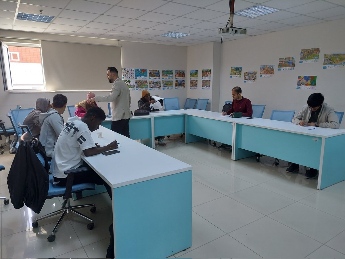 AdyuTomer's tweet photo. ADYÜ TÖMER'de Yaptığımız B2 Düzeyi Kur Sonu Sınavımıza Dair Görüntüler
#adyütömer #B2 #Düzey #Kurs #Sınav
@SelcenPerktas @profmehmetkeles https://t.co/ETh8M4QPBR