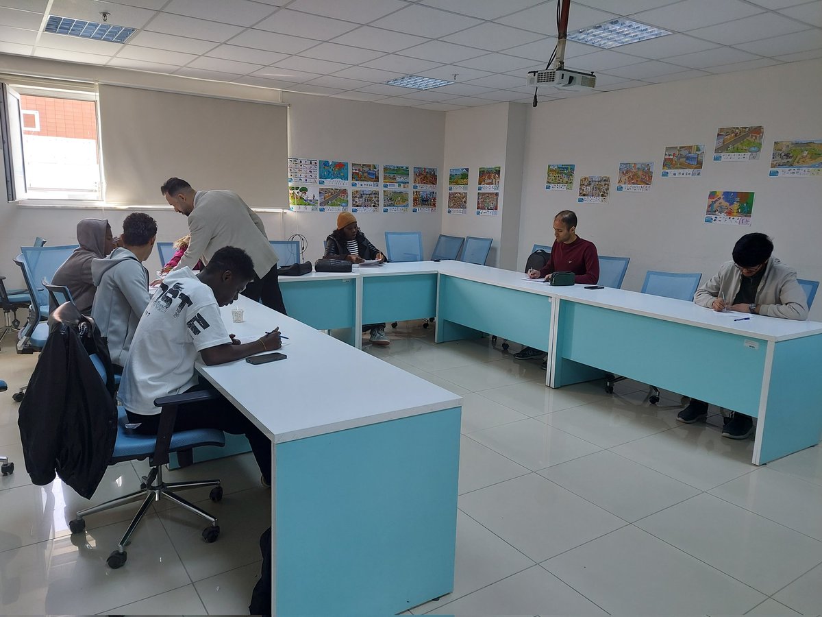 AdyuTomer's tweet photo. ADYÜ TÖMER'de Yaptığımız B2 Düzeyi Kur Sonu Sınavımıza Dair Görüntüler
#adyütömer #B2 #Düzey #Kurs #Sınav
@SelcenPerktas @profmehmetkeles https://t.co/ETh8M4QPBR