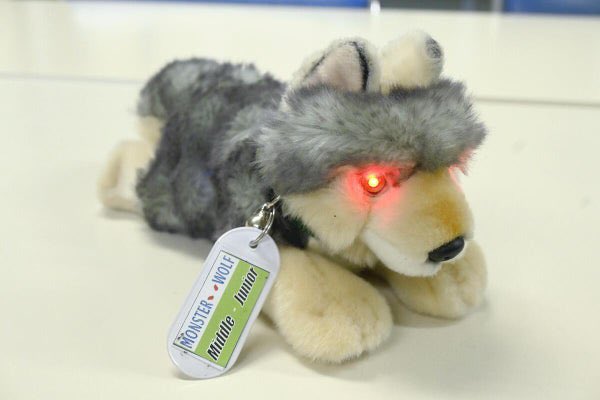 モンスターウルフミニかわいい✨

熊🐻出没地域の女子高生のマストアイテムになるかもしれないね😮

#Nスタ