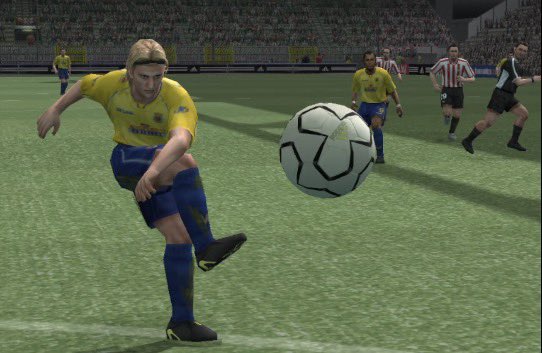 PesEmotion's tweet photo. Diego Forlán 🇺🇾 PES 4 https://t.co/HAi1bdfvwE
