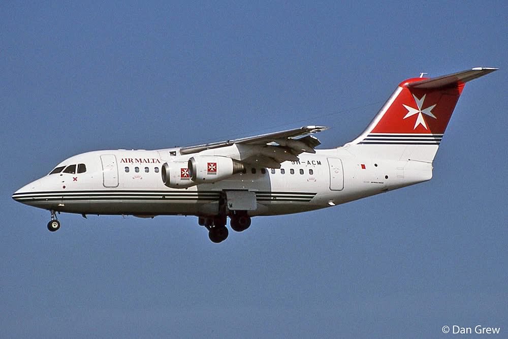 n194at's tweet image. Air Malta 
Avro RJ70 9H-ACM
MST/EHBK Maastricht Aachen Airport
April 16, 1996
Photo credit Danny Grew
#AvGeek #Aviation #Airline #AvGeeks #Avro #RJ70 #Bae146 #Maastricht #MST #AirMalta