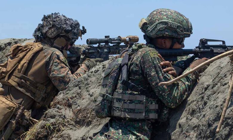 IPDefenseForum's tweet image. กองกำลังภาคพื้นดินของญี่ปุ่นเข้าร่วมการฝึกบาลิกาตันแบบพหุภาคีในฟิลิปปินส์เป็นครั้งแรก คุณได้สนับสนุนการมีส่วนร่วมลักษณะนี้ร่วมกับสหรัฐฯ รวมถึงพันธมิตรและหุ้นส่วนหรือไม่? แบ่งปันความคิดเห็นของคุณที่ ipdefenseforum.com

ipdefenseforum.com/th/2026/04/%e0…

#IPDF #Japan #Philippines