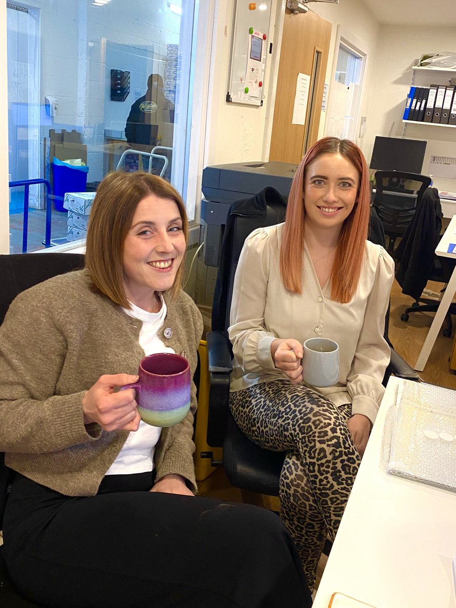 Just_desserts1's tweet image. Happy International Tea Day from Just Desserts! ☕

Our team might be known for making excellent baked goods, but they also make excellent cups of tea! 

What's your favourite treat to pair with your cuppa? 👇🍰

#dessertsupplier #bakery #internationalteaday #justdesserts