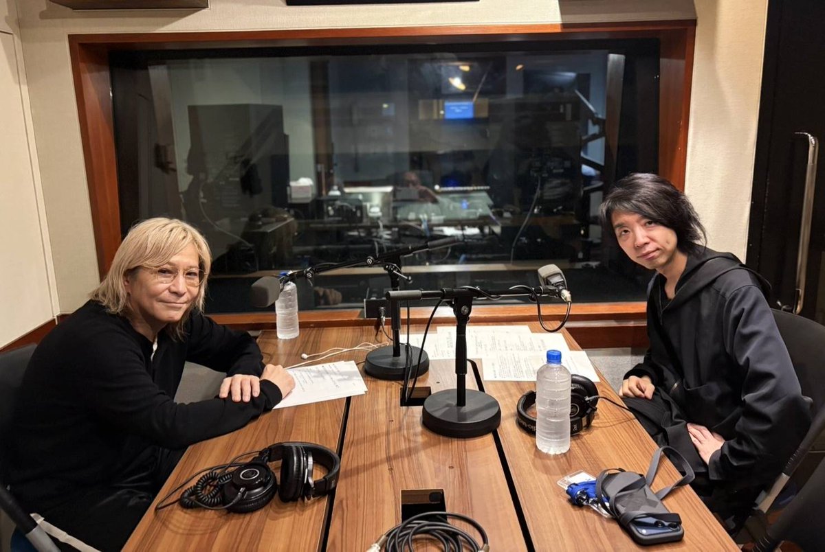 TokyoSpeakeasy's tweet image. &amp;lt;TOKYO SPEAKEASY&amp;gt;
今夜も開店!🚪✨

ただいま
#小室哲哉 (@tetsuyakomurotk)さんと
#落合陽一 (@ochyai)さんがご来店中！🥂

#radiko
📻radiko.jp/share/?sid=FMT…

おふたりのトークの感想は
#speakeasy でお願いします📱

#TOKYOFM