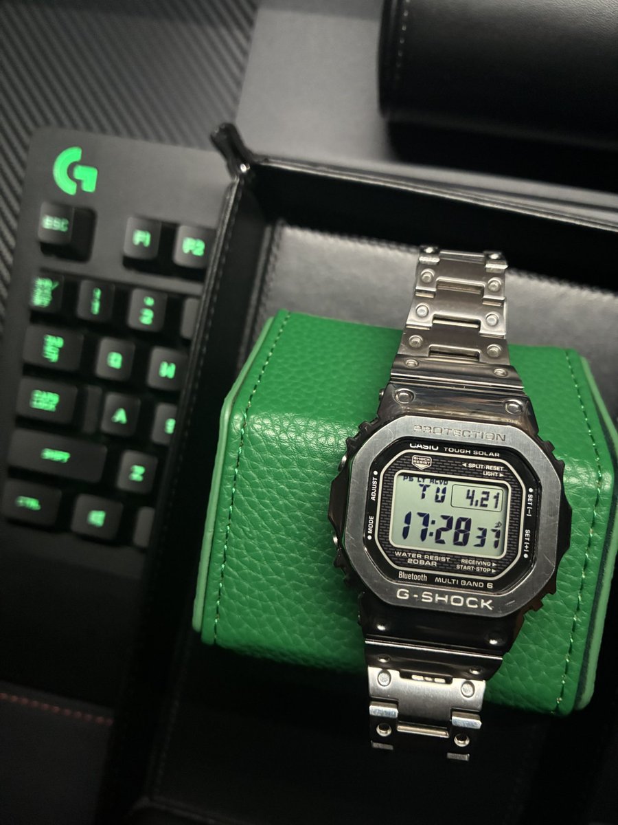 nao_Watch_game's tweet image. お疲れ様ですよ！4月21日暑いわw
今日とて俺はCASIOだ🤗✨⌚️🟢🟢
#gshock  #CASIO