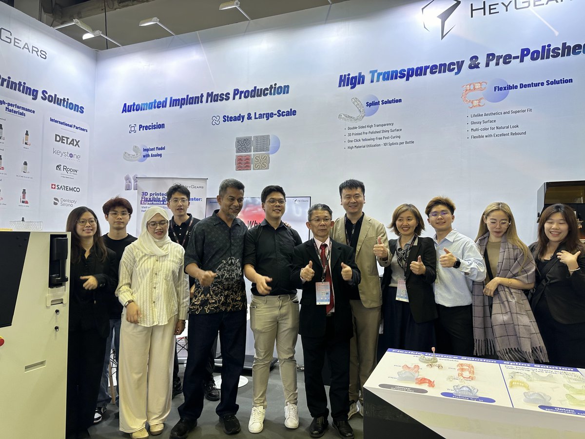 HeyGears3D's tweet image. That’s a wrap on #IDEM2026.
Thanks to everyone who visited HeyGears in Singapore. We were glad to share our digital dentistry solutions.

#HeyGears #DigitalDentistry #3DPrinting