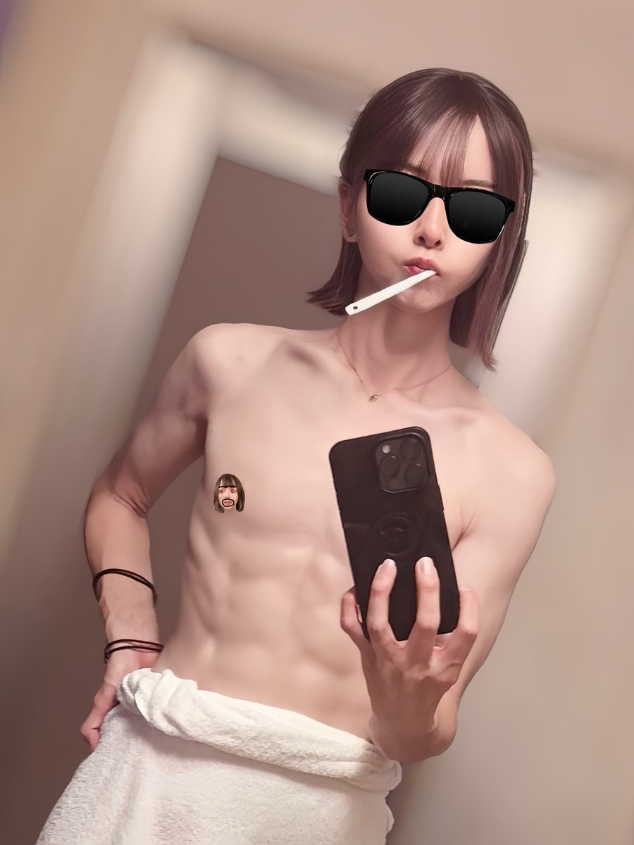 りいさ tweet media