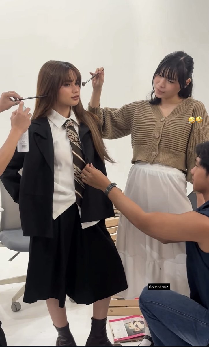 miaaaaaaaaaaxx's tweet photo. Whatever this may be, I’m seated for it. btw you looked so pretty, my love @ashsarmientoo 🫶🏼

#AshleySarmiento https://t.co/G9HMuW8O3W