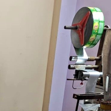 sirajnoorani's tweet image. Under the pretext of relieving #acidity, acid was being mixed into this fake #Eno. #Delhi Police also recovered 2 drums of acid. Imagine, we were drinking powder laced with #acid.