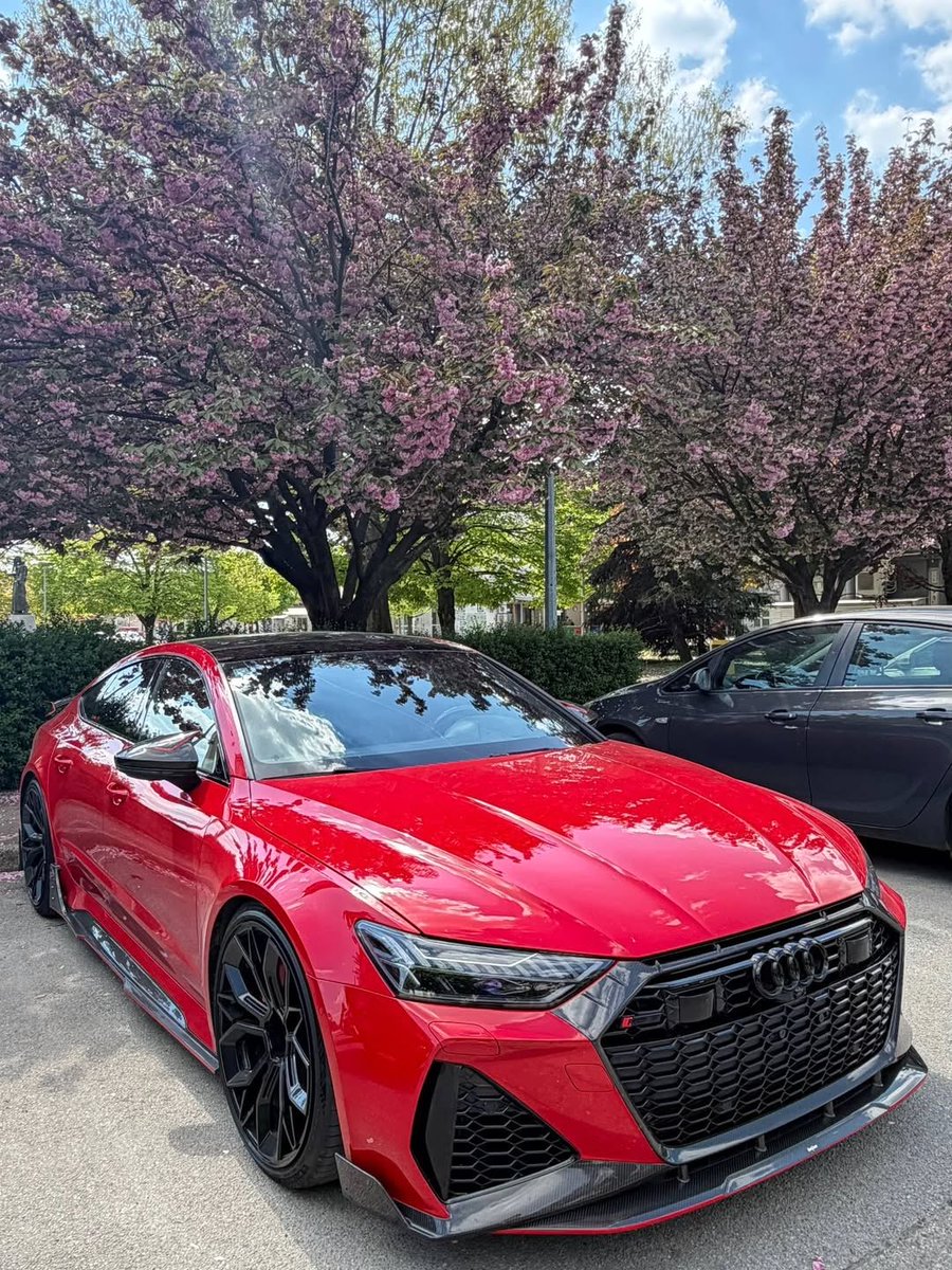 Only Audi tweet media