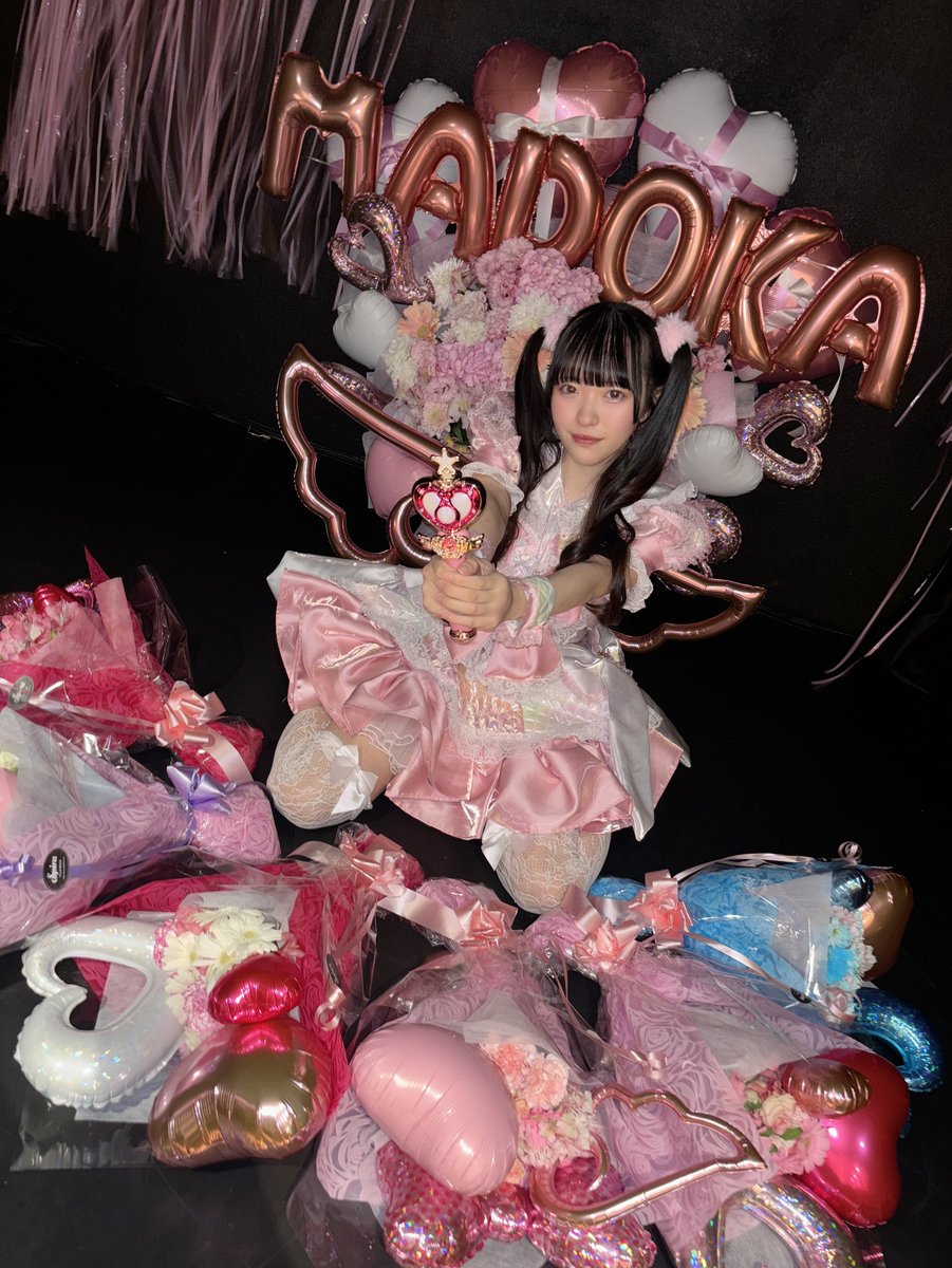 どんどこまどか🪽5/2生誕します🎂🍓 tweet media