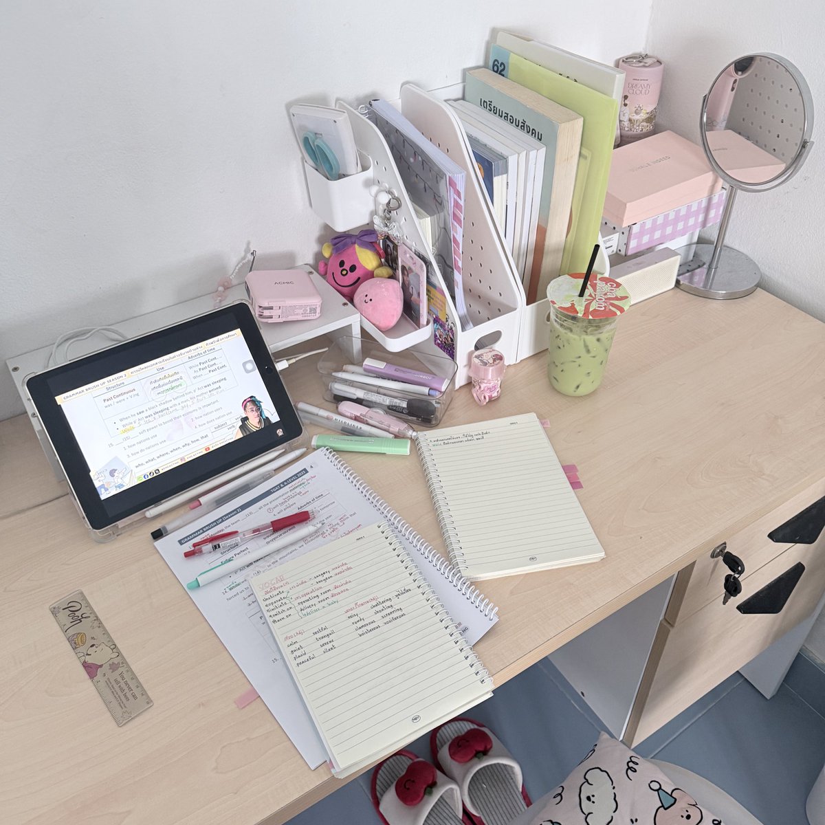 f ✿ . . tweet media