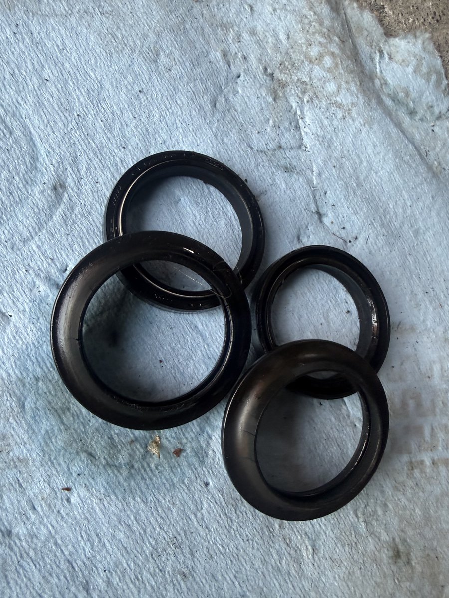 ヒデキ tweet media