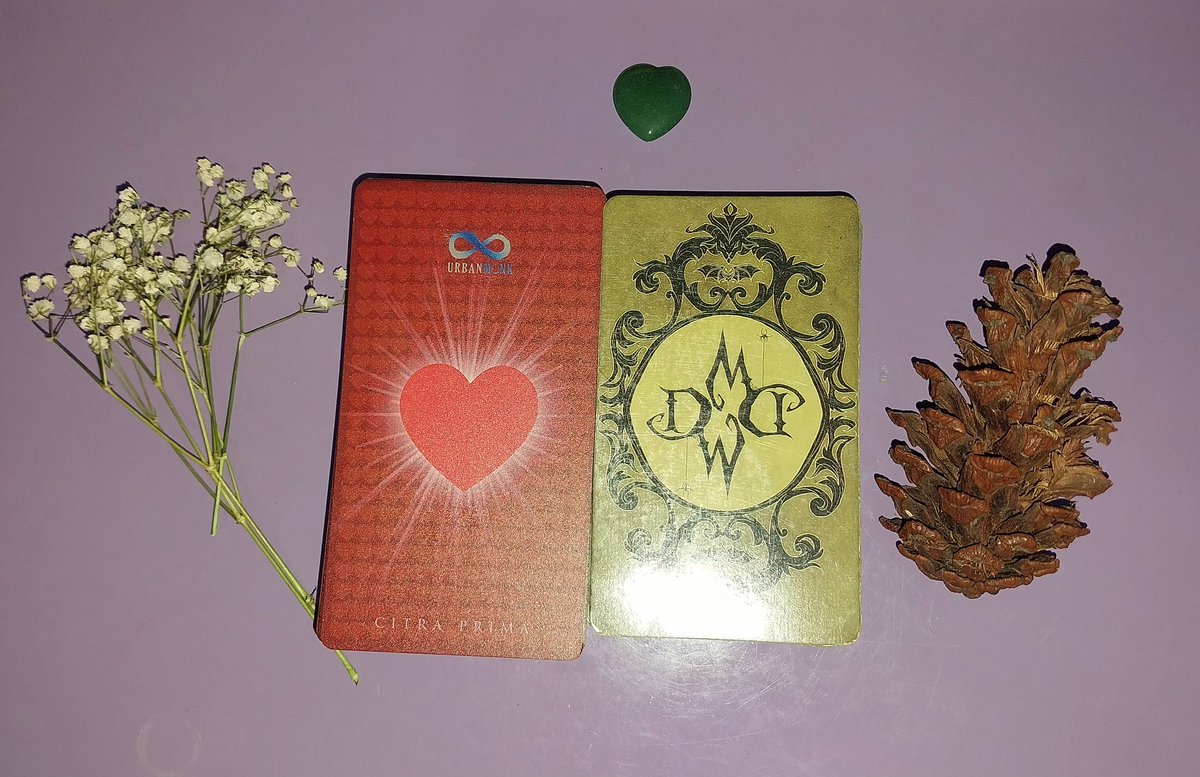 Chio - Tarot Reader ✨️ tweet media