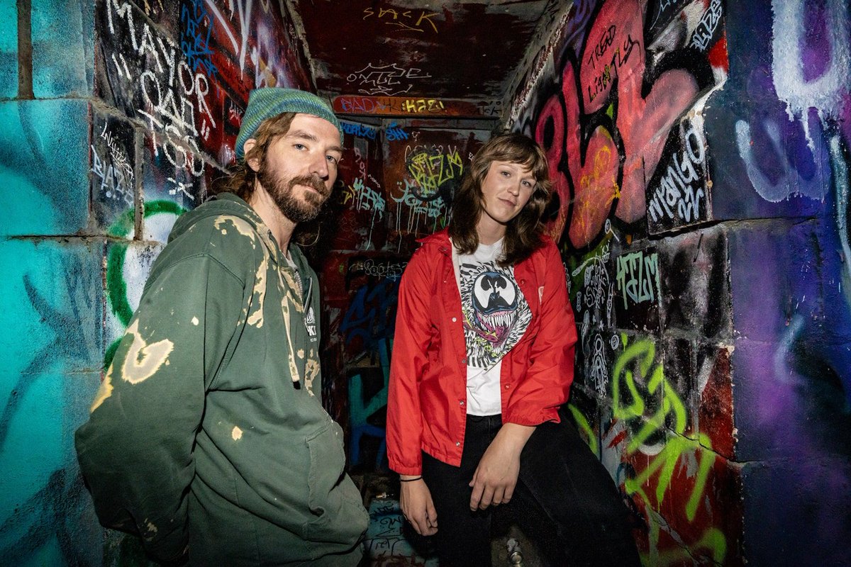 NoiseMag's tweet photo. [Avant-première]  Le duo "chaotic glitchy breakneck-speed noise punk" de Seattle FLESH PRODUCE sortira son premier album début juin via Corporat Records. En  voici un premier extrait : https://t.co/IAzPxB2qAR https://t.co/mfVHjtAyEM
