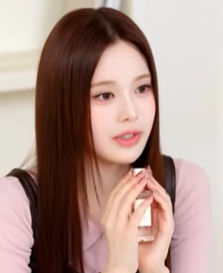 아이돌 향수 손민수 tweet media