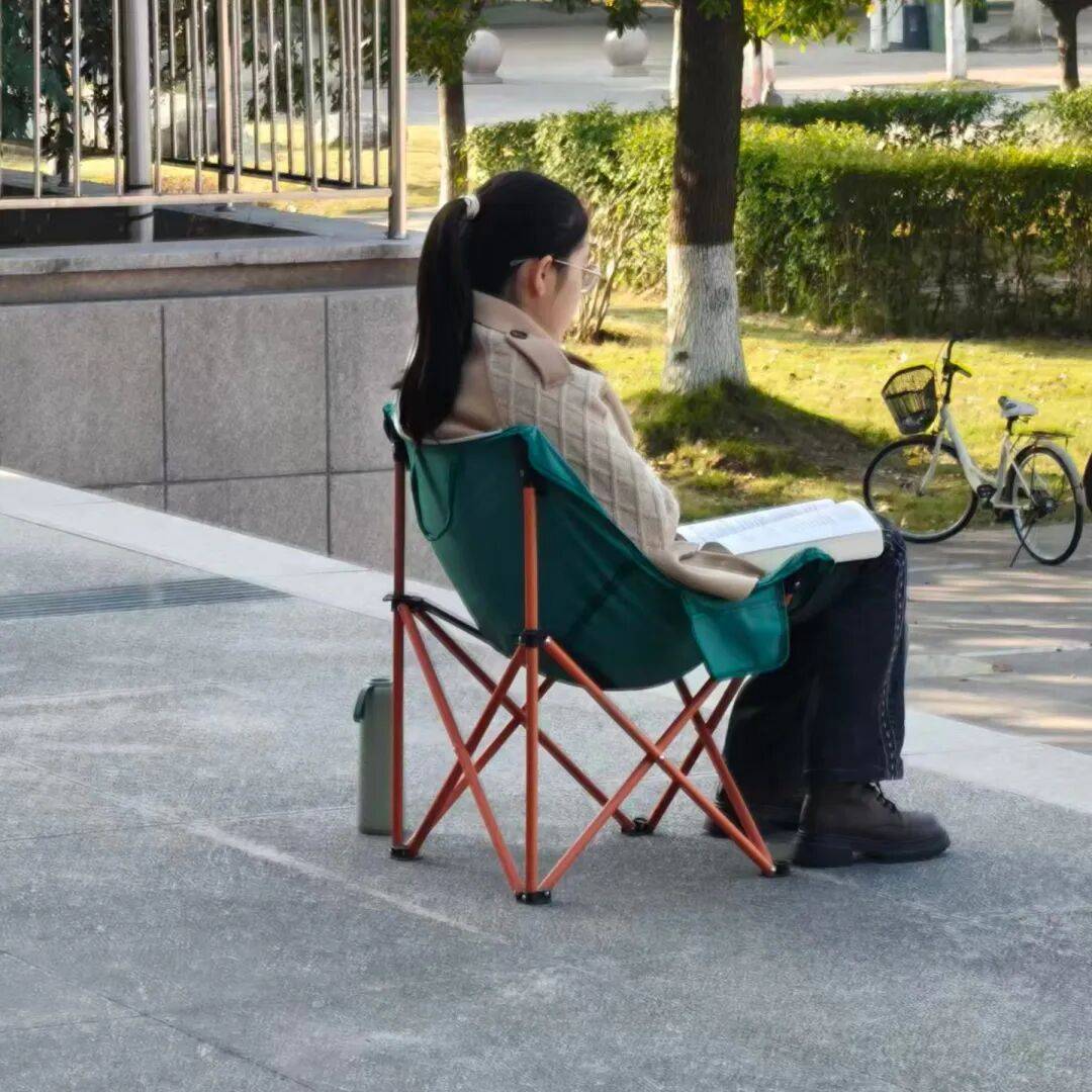 BostAlexandra's tweet image. Spent the weekend sorting books for a local school library!  Every page organized = a kid’s chance to dive into new stories. Grateful to help build access to reading—small acts, big smiles. #VolunteerLife #LoveOfReading #CommunityImpact