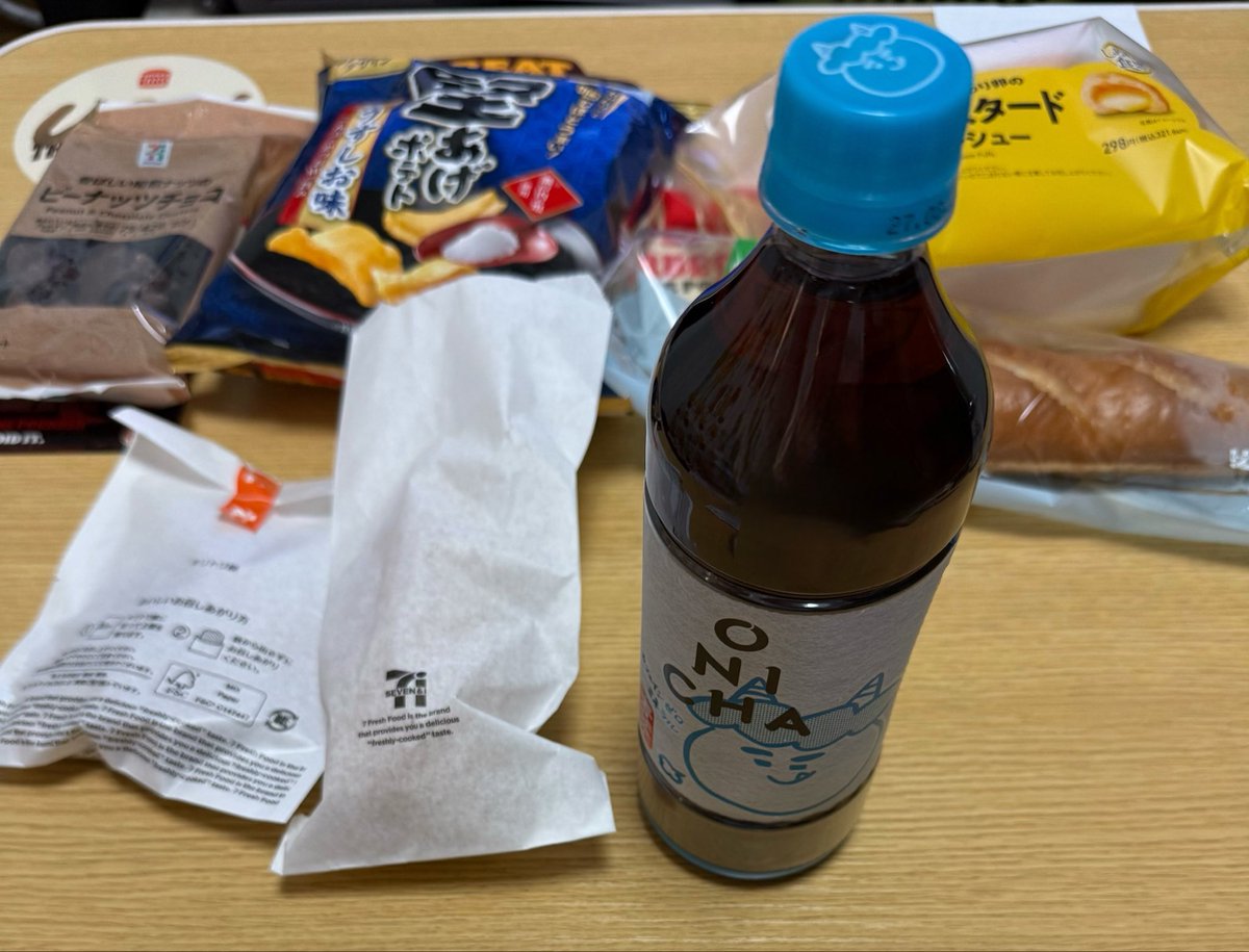 とりもも tweet media