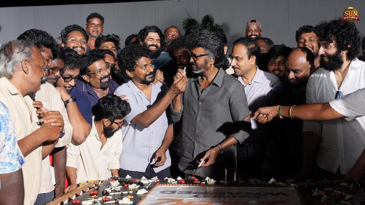 IndiaToday's tweet image. .@rajinikanth's much-awaited film Jailer 2 has completed shooting with celebrations by the cast and crew. The makers are yet to announce the release date.
Read More: intdy.in/5ljjz2

#Rajinikanth #Jailer2 #Movie @Showbiz_IT