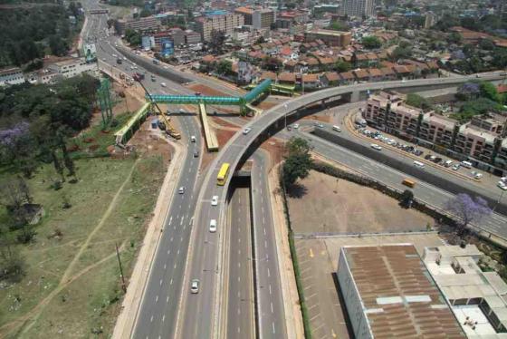 AfricaFirsts's tweet image. Kenya’s Thika Road 🇰🇪 links the Tanzania 🇹🇿 border at Namanga with the Ethiopia 🇪🇹 border at Moyale in East Africa.
