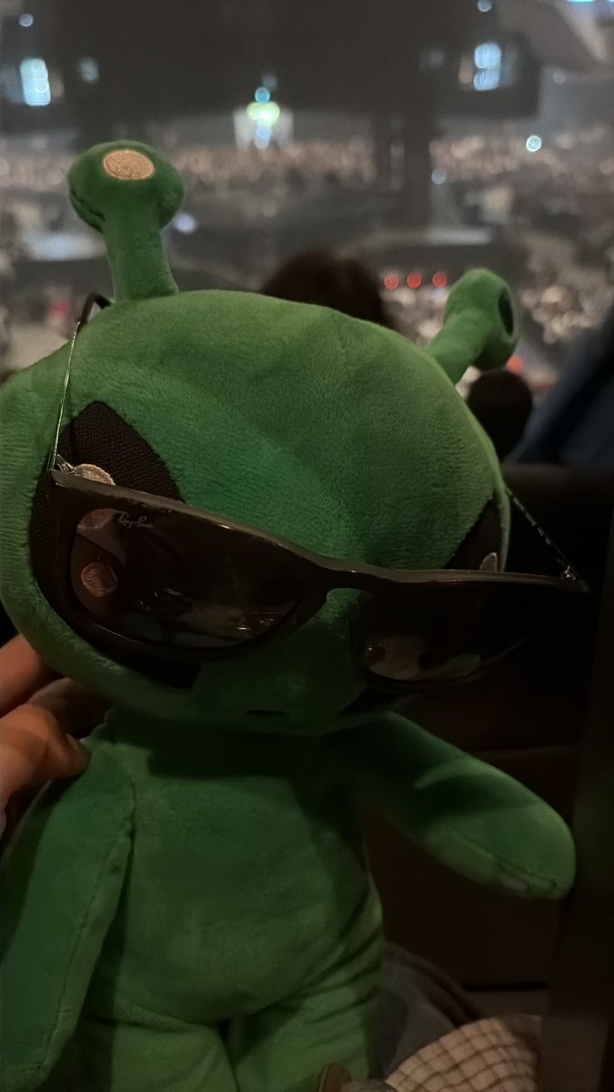 くまの村長 tweet media