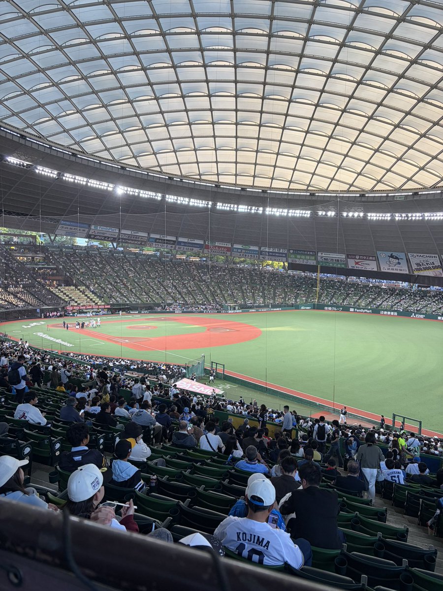 くすまち tweet media