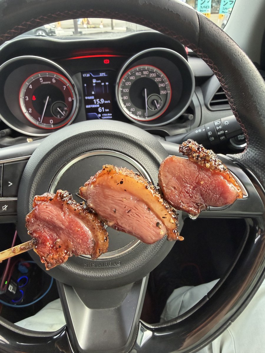 ニケ🍰 tweet media