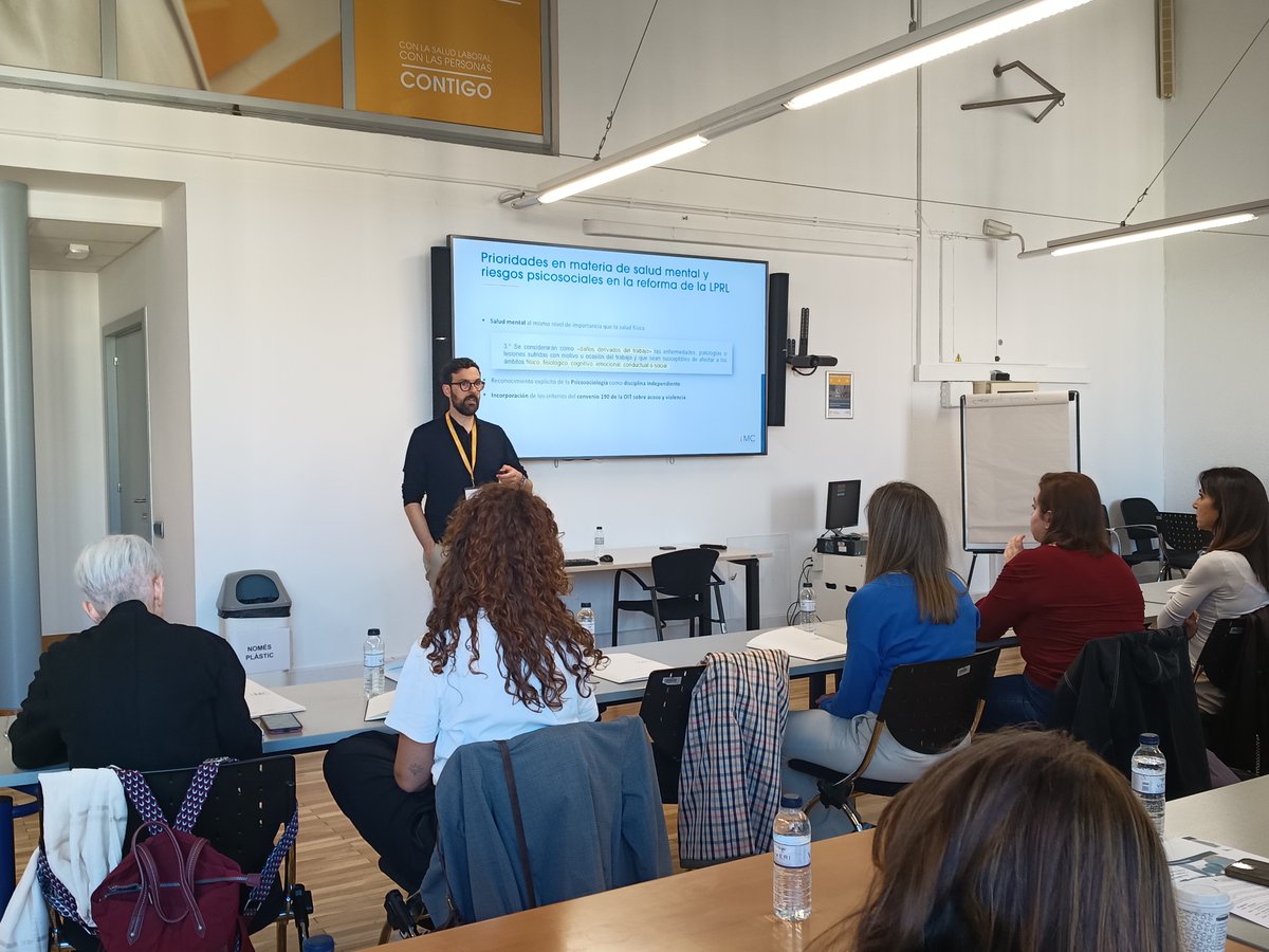 MCMUTUAL's tweet photo. 📸 Algunos momentos de la reciente sesión de benchmarking en Barcelona con empresas mutualistas.
👉 Estuvo centrada en la evolución de la salud mental en la población trabajadora, que ya representan el 20 % de las bajas por enfermedad común, y sus implicaciones para la #PRL. https://t.co/nVVELGZuNV
