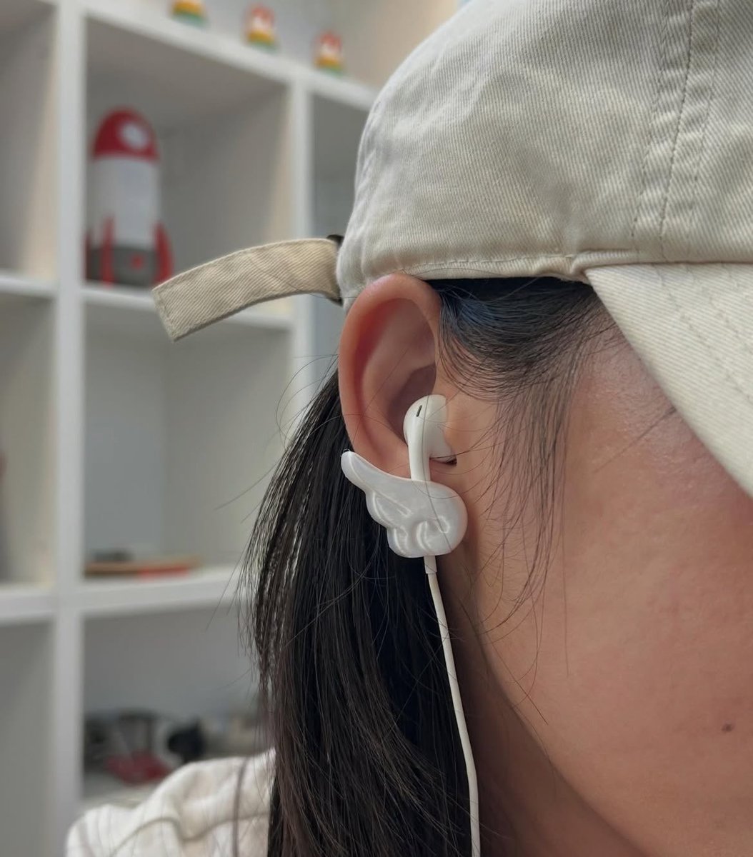 อเวจีสีชมพู tweet media