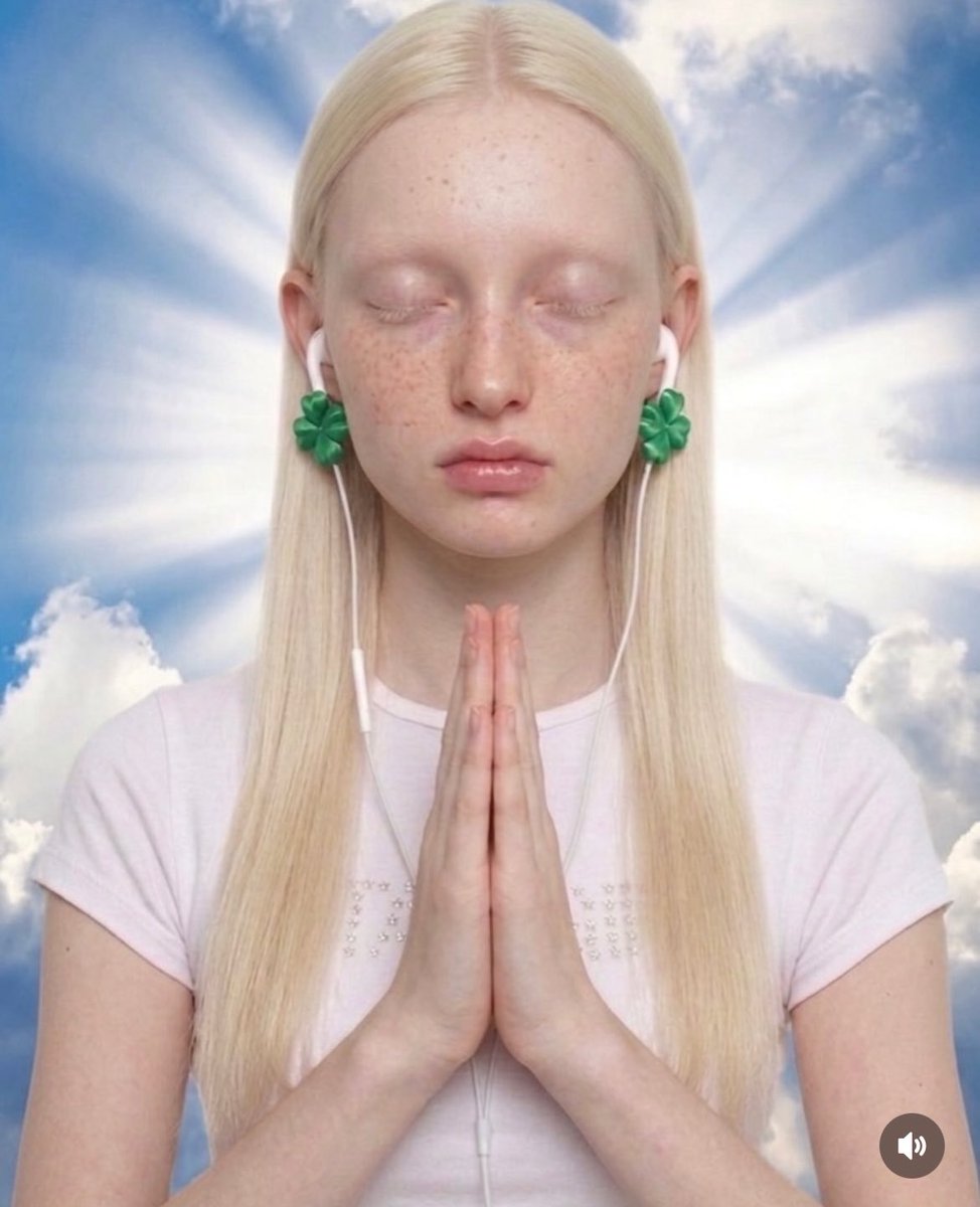 อเวจีสีชมพู tweet media