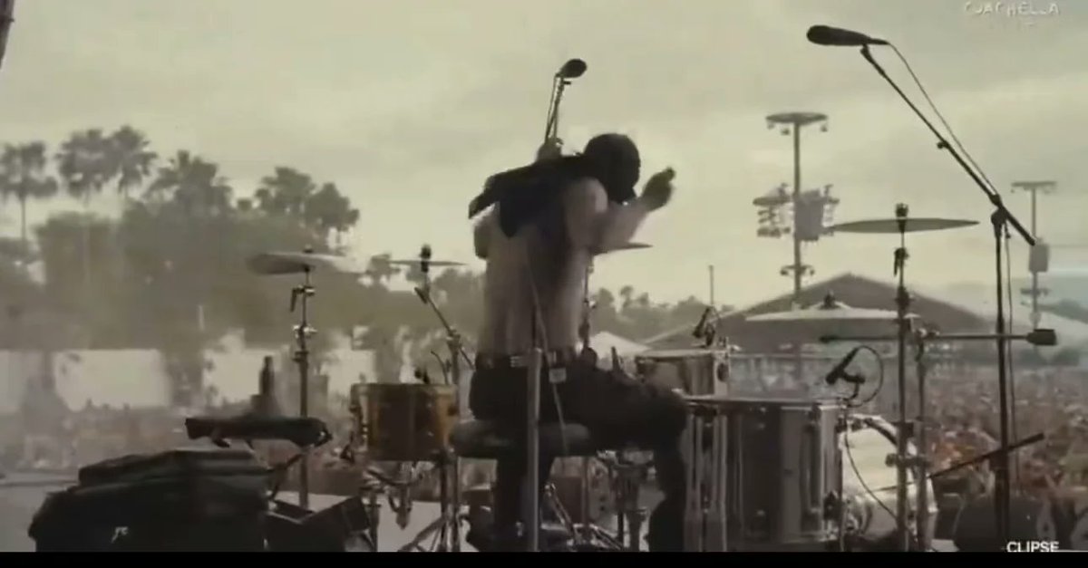 punkloid's tweet image. Travis Barker (blink-182)、「Coachella 2026」でClipseのドラマーとしてパフォーマンスを披露、映像公開

punkloid.com/news/travis-ba…

#TravisBarker 
#Coachella2026