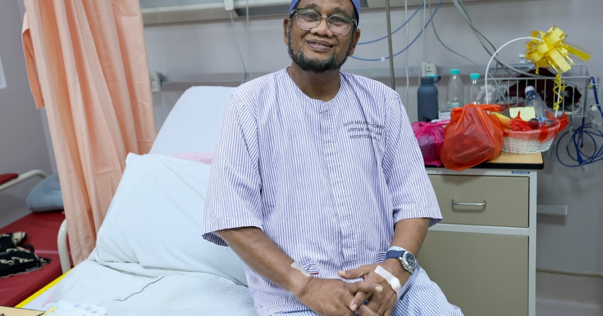 hmetromy's tweet image. #rap  "Saya ucapkan ribuan terima kasih kepada yang datang melawat. Terlalu ramai sehingga ada yang kena tunggu di bawah. Minta maaf sebab kita kena ikut prosedur hospital." 
 hmetro.com.my/rap/rapextra/2…