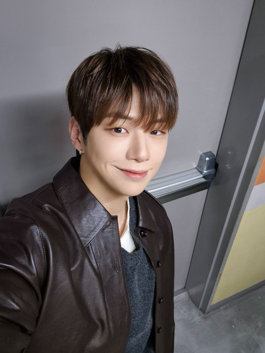 강다니엘(KANGDANIEL) tweet media