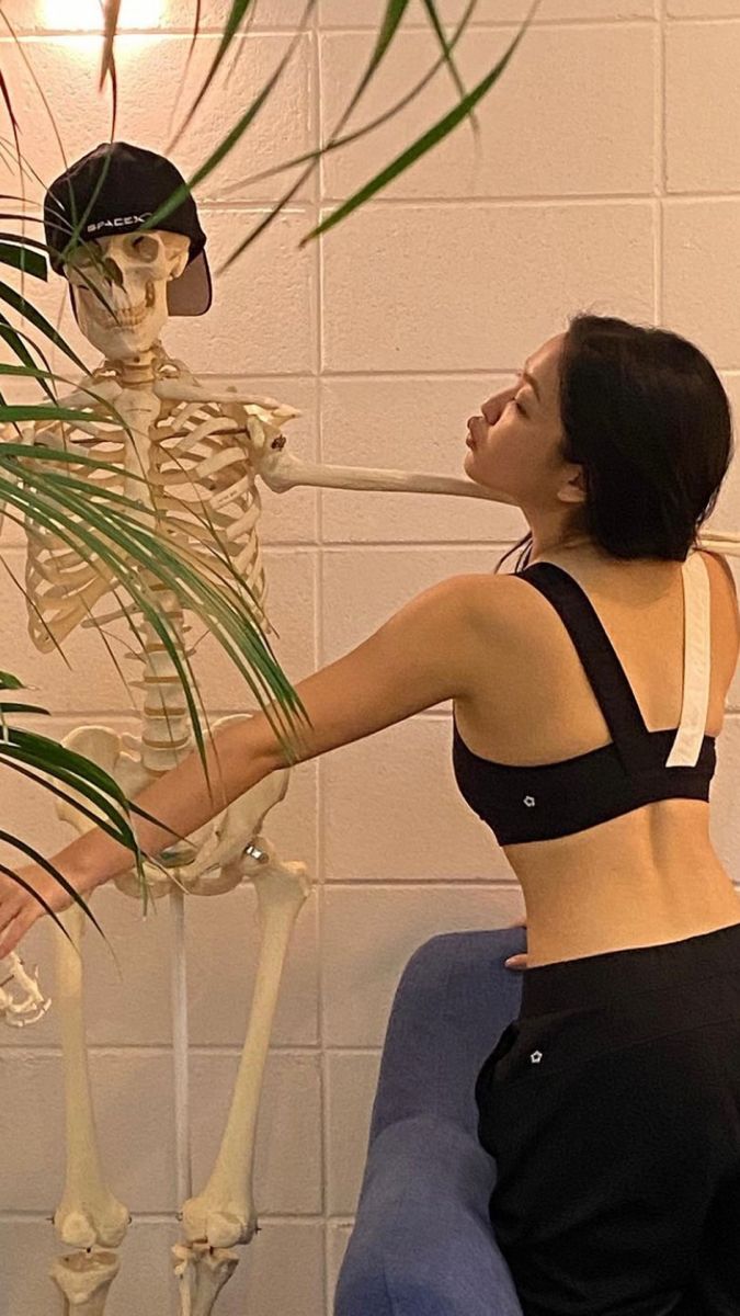 𝓎𝑒 tweet media