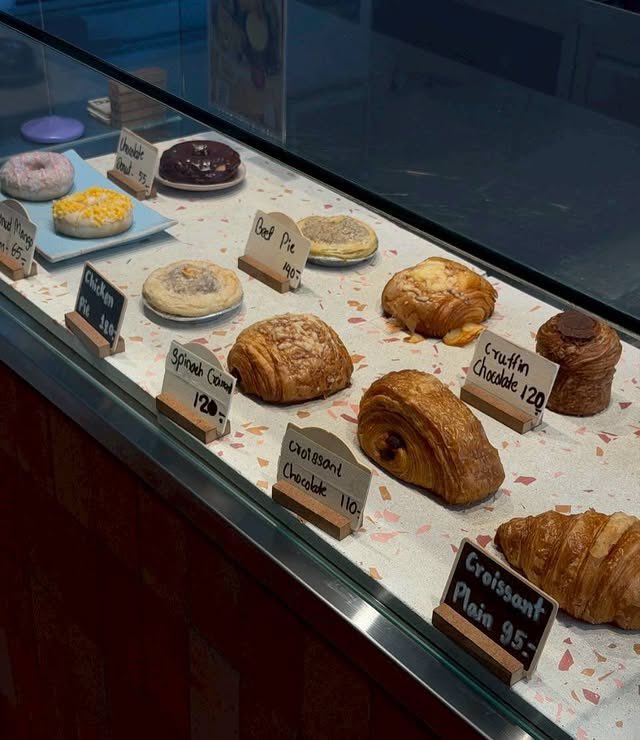 FORCEBOOKFAMILY's tweet image. No rush

IG : kasibook_
#kasibook @kasibook