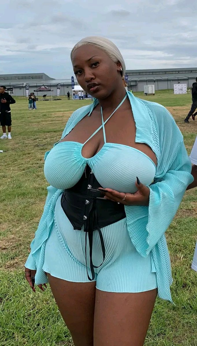 Jubert.H
<a href="/KamoQqQ/">Jubert.H</a>
A video of her taking this off 🫠😩🔥👇