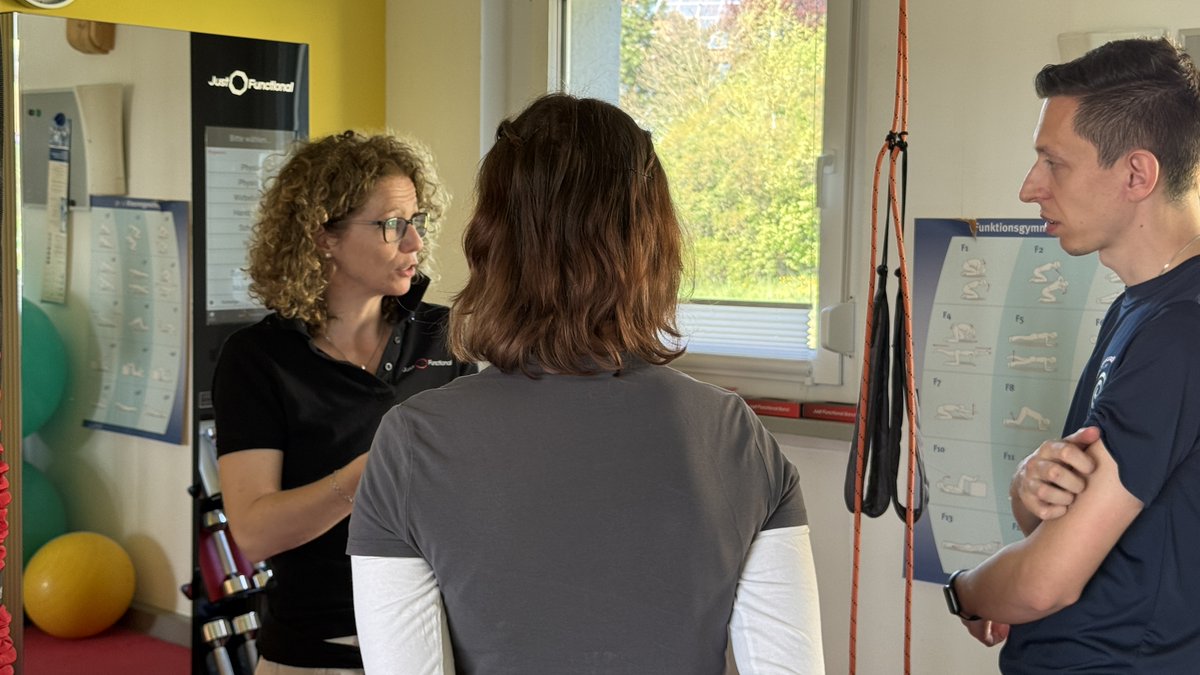 justfunctional's tweet photo. Praxis übernommen und einfach so weitergemacht❓
Genau das passiert in den meisten Fällen.Nicht bei unserem neuen Kunden das Genius Gesundheitszentrum Kieselbronn.
Seit Feb.26 geht Inhaber Dennis Höschler mit uns bewusst einen anderen Weg.
Die ganze Story:
https://t.co/S4rbE6bkLK https://t.co/Zlv4HoQM63