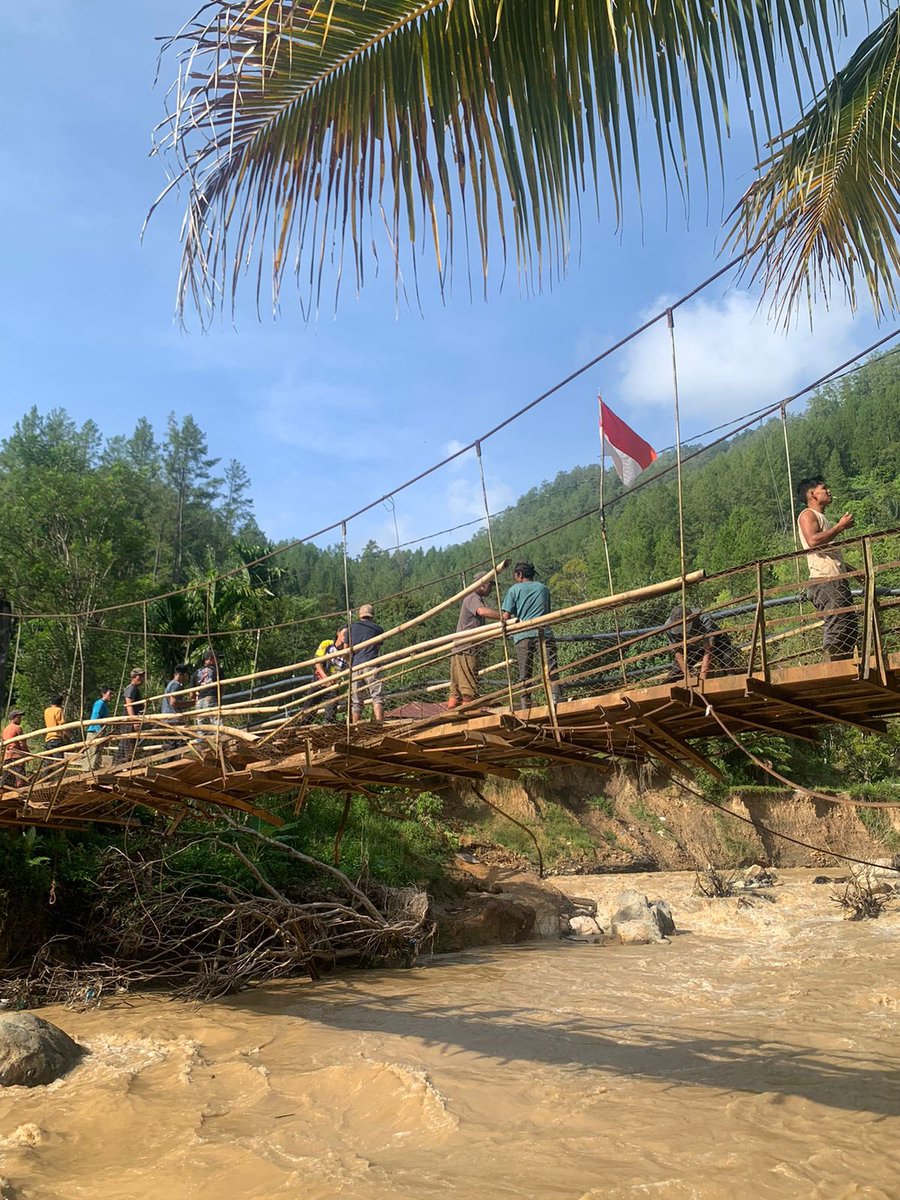 Humanies Project tweet media