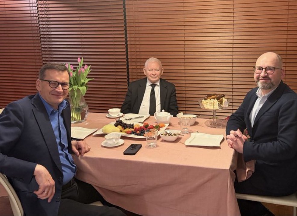 𝘼𝙣𝙣𝙖 𝙈𝙖𝙧𝙞𝙖 𝙚𝙇 tweet media