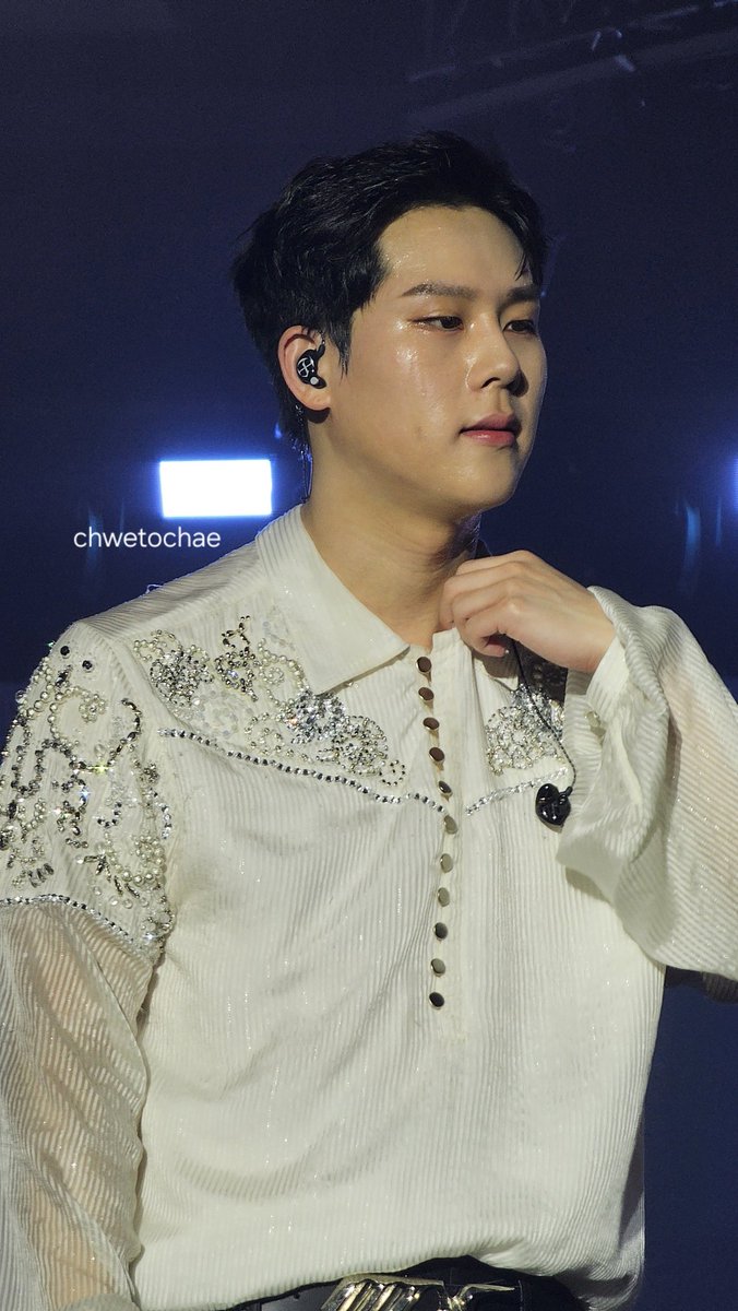 sal 🌸 tweet media