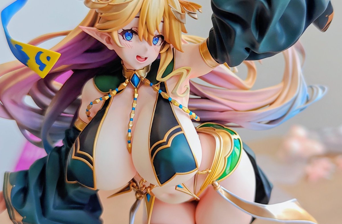 過酷なデコマス監修のためエルフ村へ向かった…
お尻すんごい 