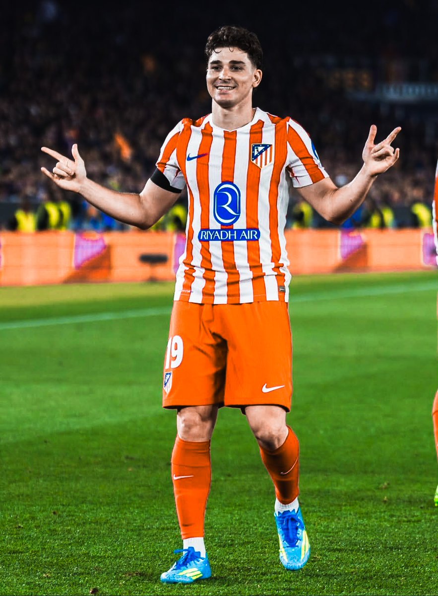 FCMarseille's tweet image. EFFET BOULE DE NEIGE ? ❄️

Julián Álvarez intéresserait le Paris Saint-Germain, le FC Barcelone mais aussi Arsenal cet été ! 🔄

Cela pourrait forcer l'Atlético à se renforcer offensivement et la piste surveillée actuellement serait Mason Greenwood... 🏴󠁧󠁢󠁥󠁮󠁧󠁿

#OM #TeamOM #MERCATOM