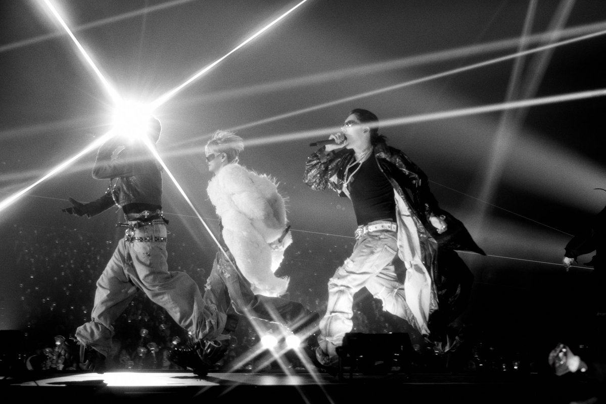 TREASURE tweet media