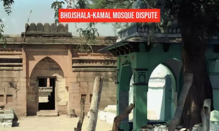 LiveLawIndia's tweet image. The Madhya Pradesh #HighCourt is hearing the Bhojshala Temple- Kamal Maula Mosque Dispute. 

Bench: Justice Vijay Kumar Shukla and Justice Alok Awasthi
