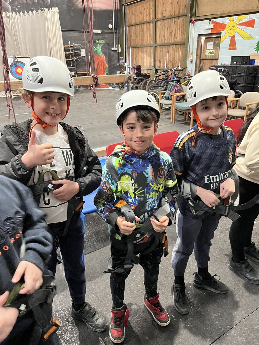 Roundhay Year 4 tweet media