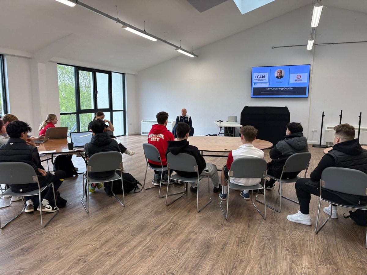 PassNSupport1's tweet image. Great session at South Bristol Sports Centre supporting BCFC coaching students ⚽ @RobinsFound

Classroom ➡️ pitch delivery

Alongside our work with University of Gloucestershire, we support students in real environments.

📩 Admin@e-can.co.uk

#FootballCoaching #CoachDevelopment